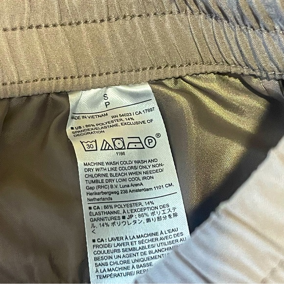 Banana Republic Lightweight Taupe Joggers - Picture 5 of 7